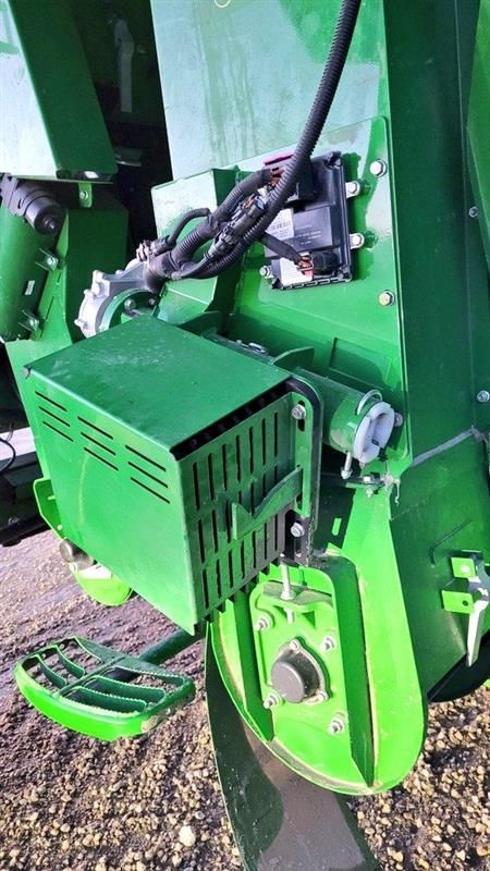 Pituraseeds's tweet photo. We're excited to conduct a 5 year study with @ennsbros on tracking profit/acre/zone, utilizing @JohnDeere software & technology to help us make better management decisions through the growing season. Stay tuned for more!
#VRFert #proteinsensing #4R #weatherstations @CropIntel https://t.co/TMr0jNmcWR