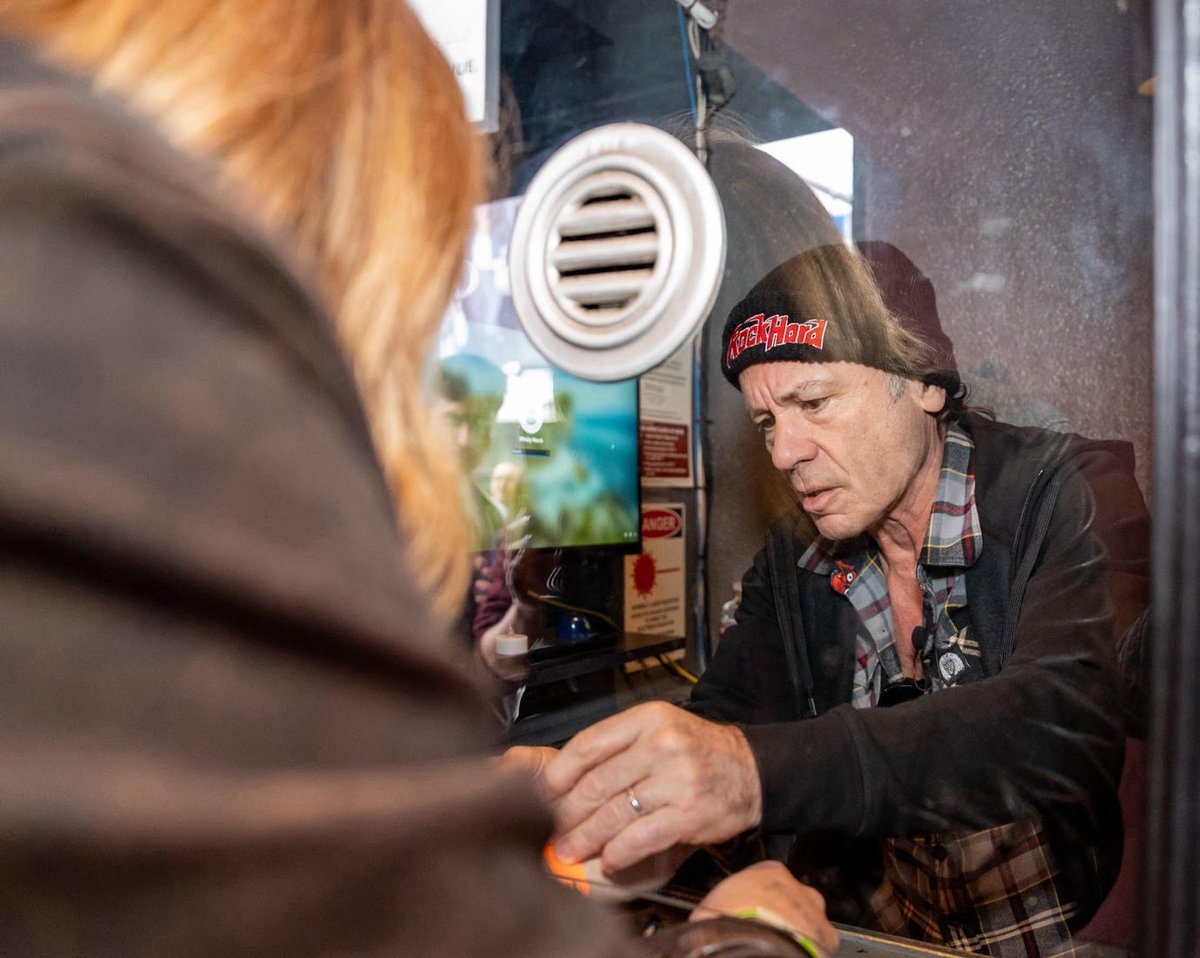 TOUR DATES: Bruce Dickinson (@ironmaiden) Surprises Fans by Selling Tickets to His Two Last Minute Secret Shows at The World Famous @TheWhiskyAGoGo ghostcultmag.com/bruce-dickinso…