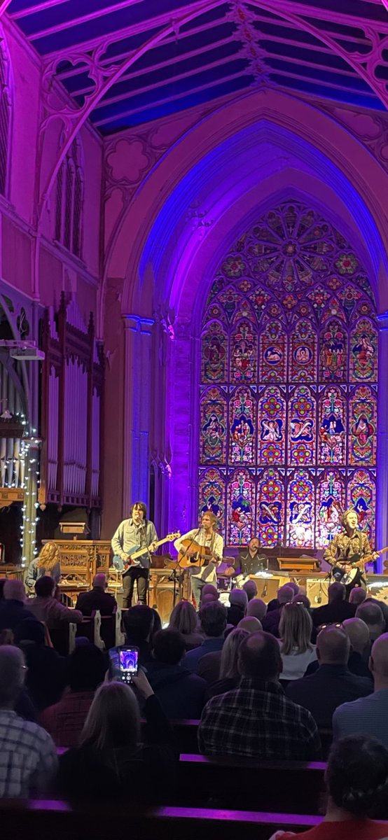 @TheHangingStars in the wonderful setting of St. Michael’s in the hamlet church, Liverpool 11/4/24