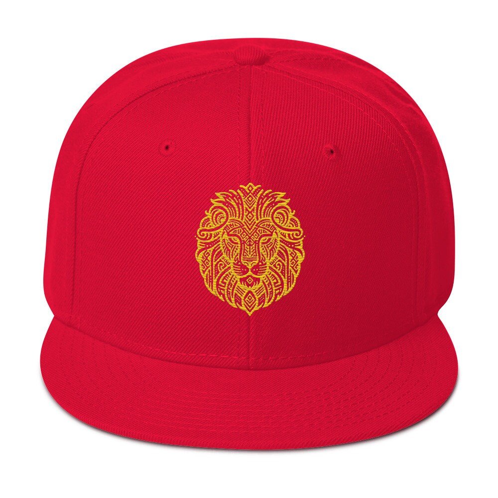 🦁🧢 Channel your inner king with our Majestic Lion Snapback Hat! 👑 Click the link to add this fierce accessory to your collection. #SnapbackStyle #LionPride #FashionStatement