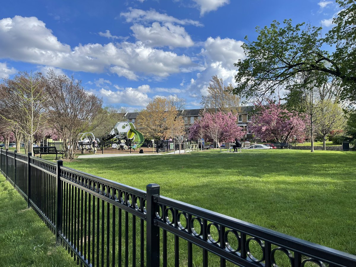 New Park / Playground Alert: Though it’s a short trip into Ward 7 now, check out the new playground and park at 17th and C St SE - funded in the budget years ago by @charlesallen and finally delivered! It’s already getting great use on a warm Friday afternoon!