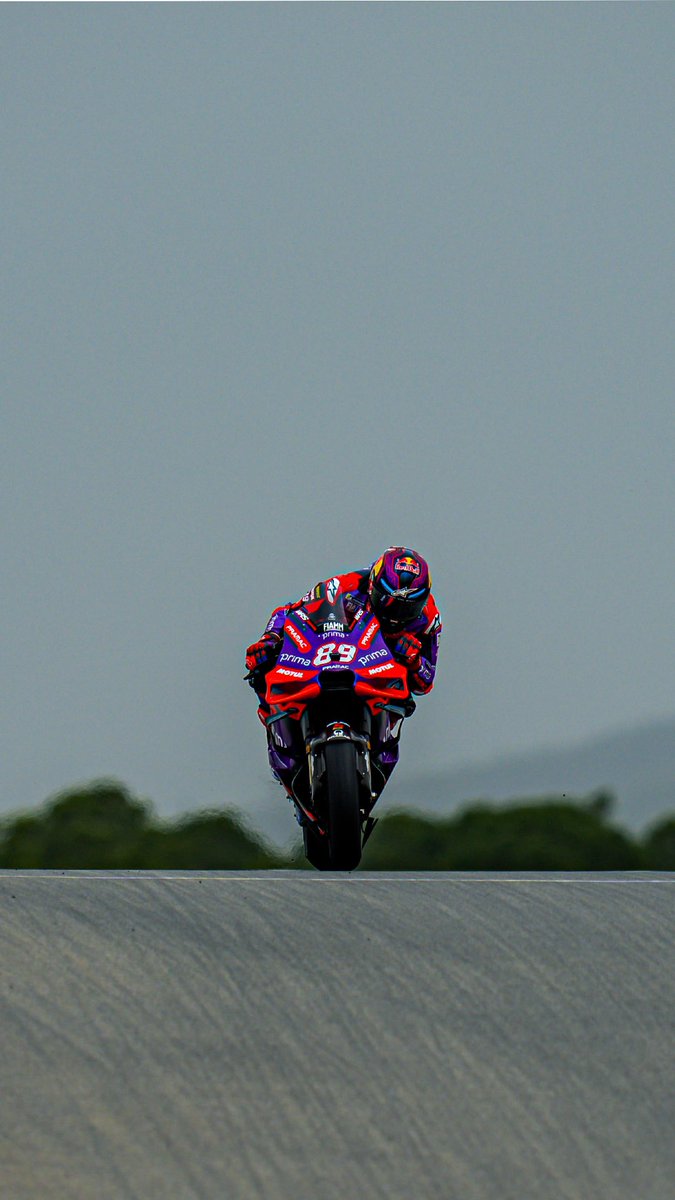 Jorge Martin 🇪🇸 fue el más rápido de la práctica de #MotoGP en COTA 🇺🇸 Clasificados a la Q2 👇🏻 Martin 🇪🇸 Viñales 🇪🇸 M.Márquez 🇪🇸 Bagnaia 🇮🇹 Acosta 🇪🇸 Espargaró 🇪🇸 Morbidelli 🇮🇹 Bastianini 🇮🇹 Di Giannantonio 🇮🇹 Bezzecchi 🇮🇹 La clasificación será mañana a las 12:50 🕑