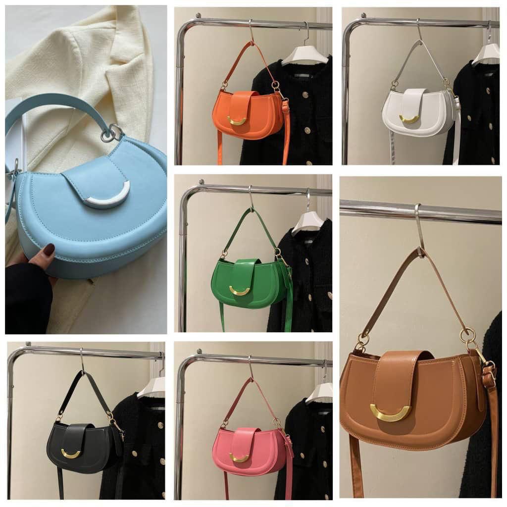Ruqqoyah77's tweet image. Category: Shoulder bags😍
First frame:9,000
Second frame: 8,000
Third frame:8,000
Last frame:8,500

Please rt🙏