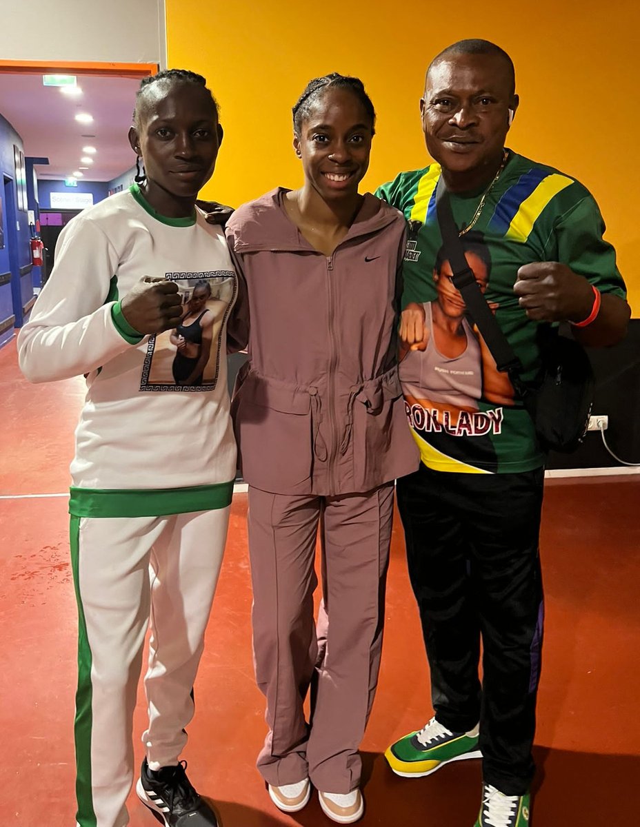 Nigerian Mary Aina Abbey and France's Jeyssa Marcel after their 8 rounds International women's Bantamweight contest fight... Marcel Won by Majority Decision of the judges in front of thousands of fans in her home country France 🇫🇷 . #fightgistmedia #Boxing #MarcelMary #Boxeo