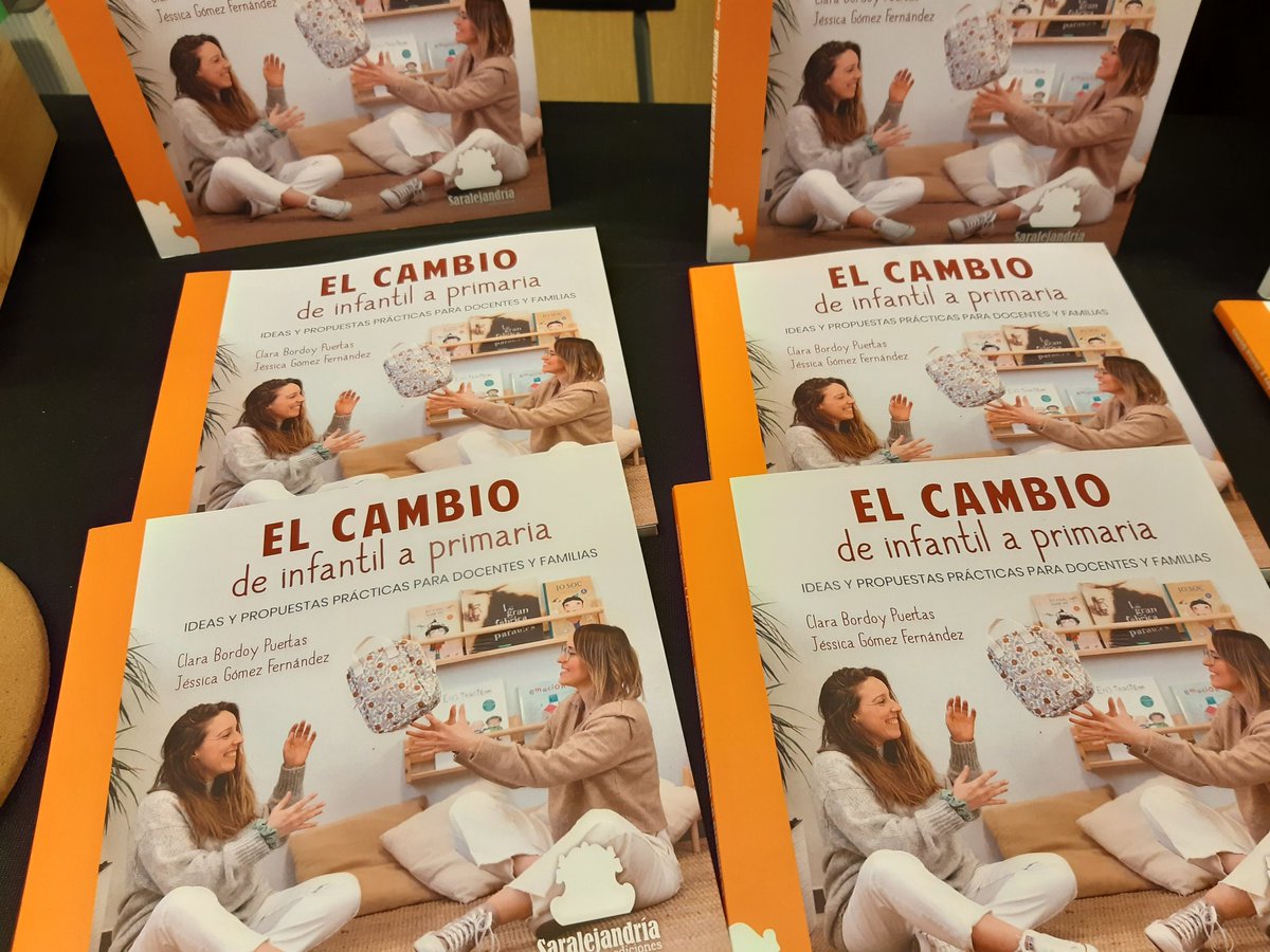 Clara Bordoy i Jéssica Gómez, mestres de l'Escola Vicente Aleixandre de #Martorell han presentat el llibre 'El cambio de infantil a primària', un assaig pràctic destinat a docents i famílies.
 
Moltes felicitats! 

@AjuntaMartorell @fesmartorell @bibliotequesXBM @SarAlejandria