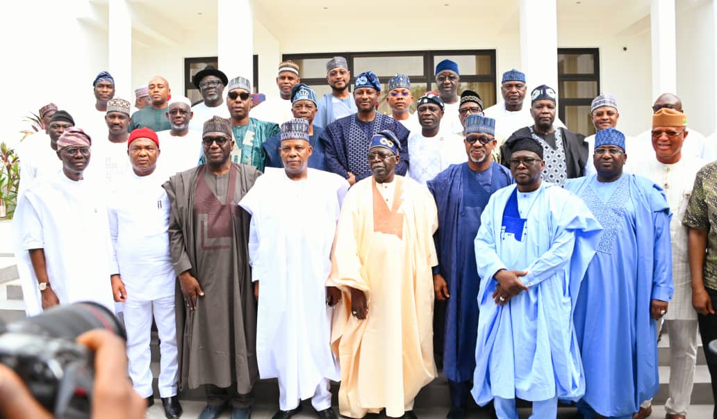 President Bola Ahmed Tinubu; Vice President Sen. Kashim Shettima, (middle), in a group photograph with Members of the Nigeria Governors' Forum (NGF), during the Sallah homage at his Lagos Residence yesterday.