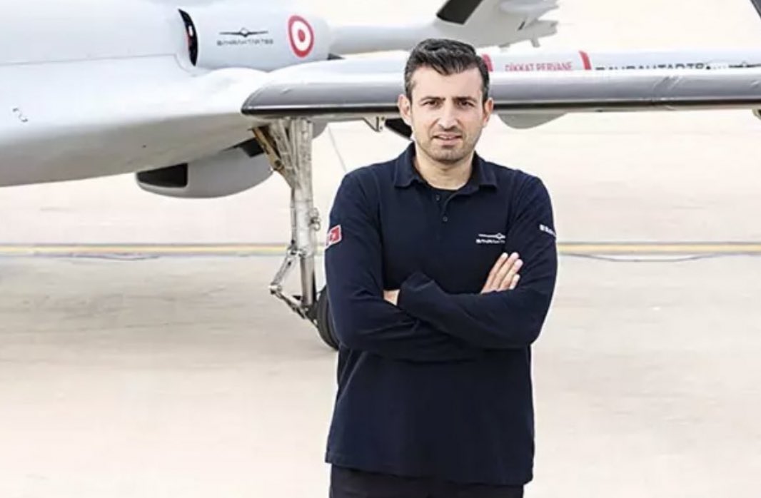Bazı şeyleri çok çabuk unutuyoruz ! 

Türkiye Yıllara göre veri rekortmenleri 

1986 : Manukyan 🇦🇲
1987 :  Manukyan 🇦🇲
1990 : Manukyan 🇦🇲
1991 :  Manukyan 🇦🇲
1992 : Manukyan 🇦🇲
1993 : Manukyan 🇦🇲
1994 : Aydın Doğan 🇮🇱 
1995 : Aydın Doğan 🇮🇱
1996 : Aydın Doğan 🇮🇱
1998 : Aydın