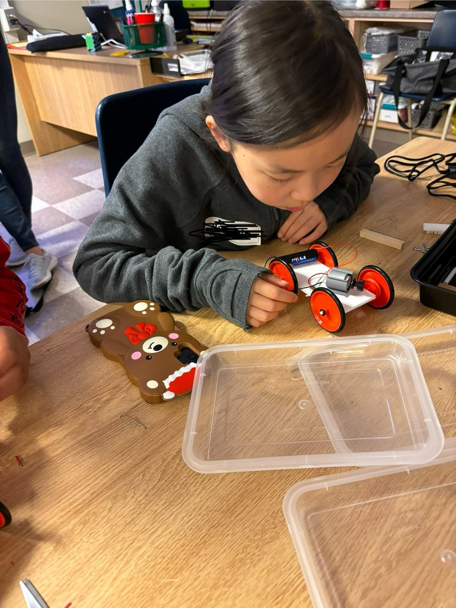 Trina Dewaele tweet media