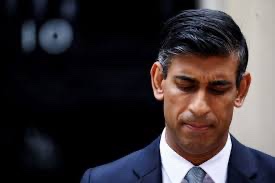 BREAKING:

Rishi Sunak neglected to transfer his voting address from Santa Monica to Downing Street…

Met police ordered to investigate.