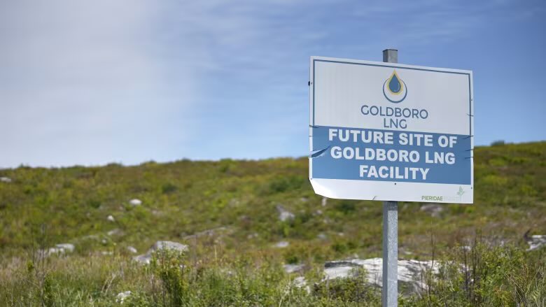 🇨🇦 Remember the proposed Goldboro LNG export project in Canada? It’s parent company is seeking to sell its permits for the site…   Detail at is.gd/84EPzT   #LNG #ONGT #NatGas #Shale #OOTT #NovaScotia #Canada