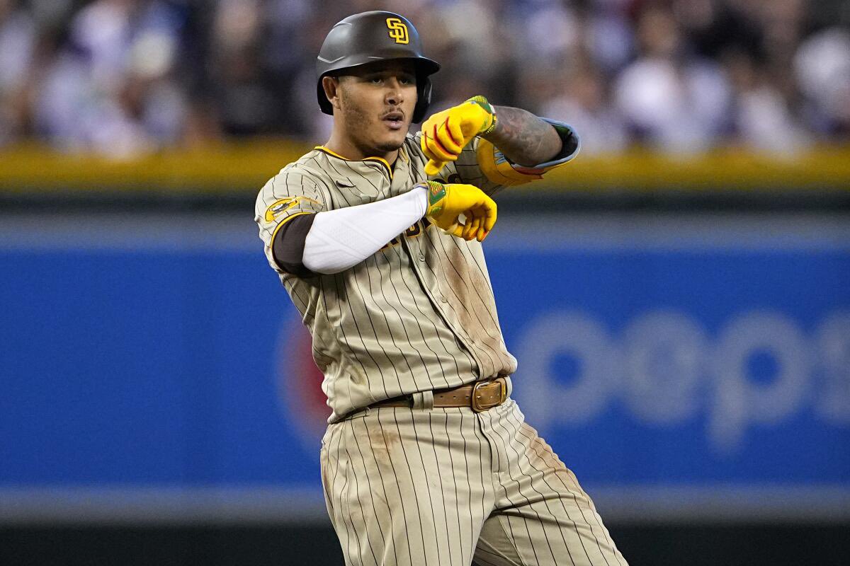 Manny Machado is hitting a home run at Dodger Stadium tonight ⏰