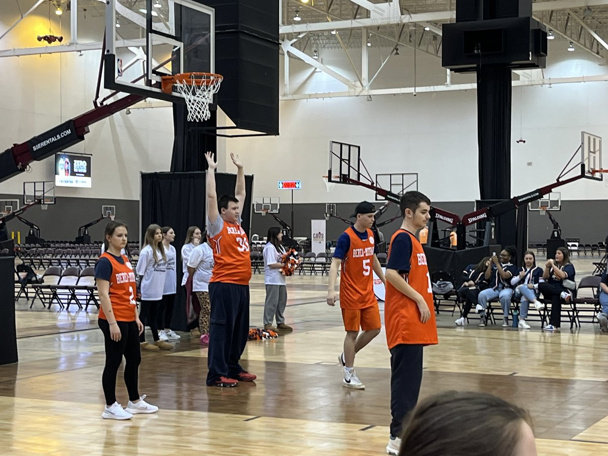 Trish Kukura tweet media