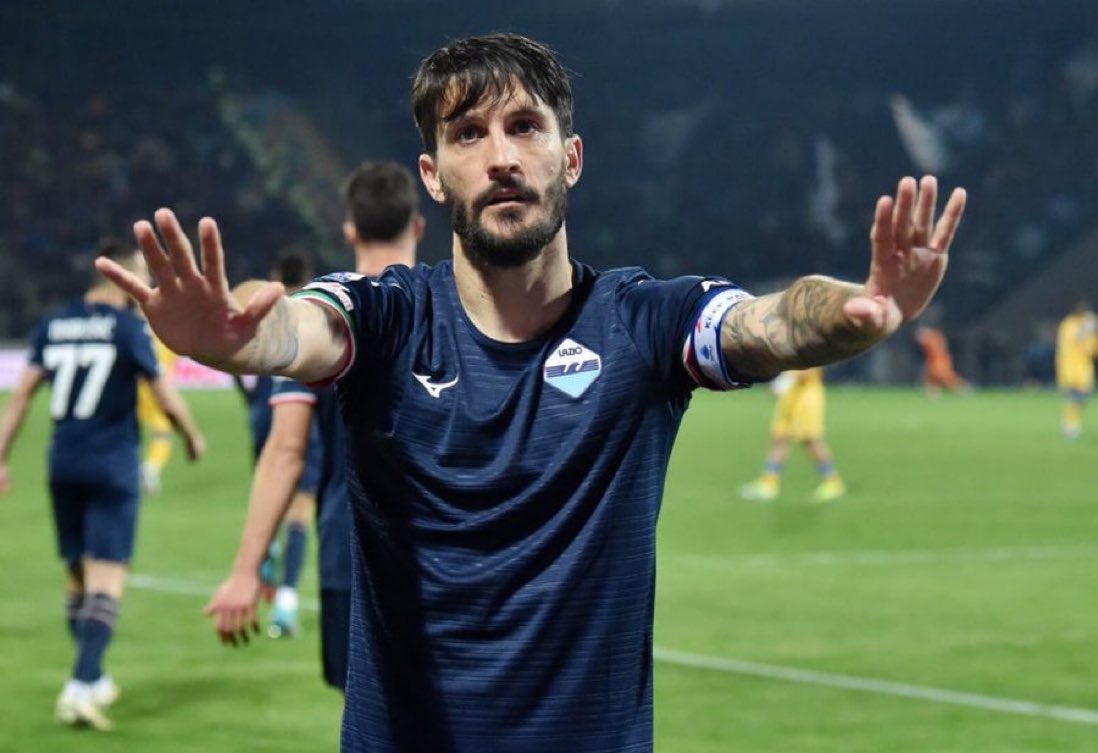 Lazio’nun 31 yaşındaki orta saha oyuncusu Luis Alberto sezon sonunda takımdan ayrılacağını açıkladı.