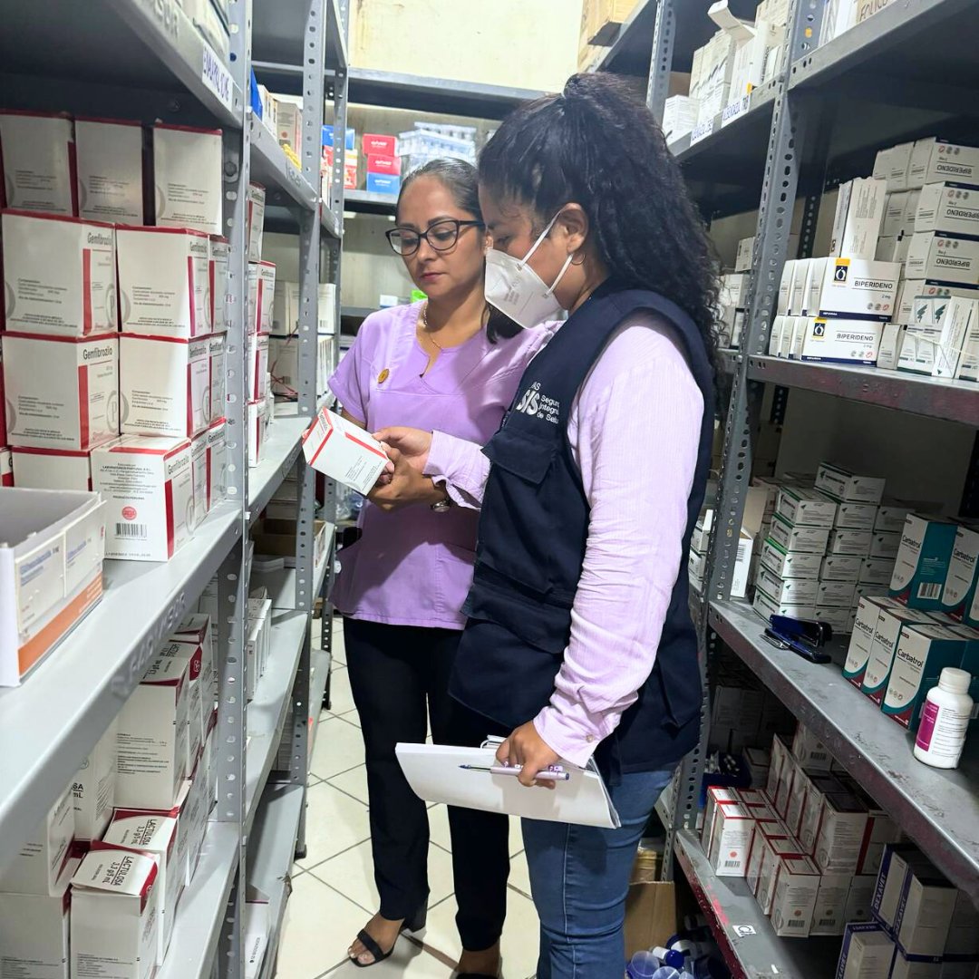 #SISalDía 📰 ✅ El SIS realizó la verificación de la gratuidad, abastecimiento de medicamentos y gasto de bolsillo en el Centro de Salud Morona Cocha en #Iquitos. SIS, estamos para ti. 🙌 #UDRLoreto