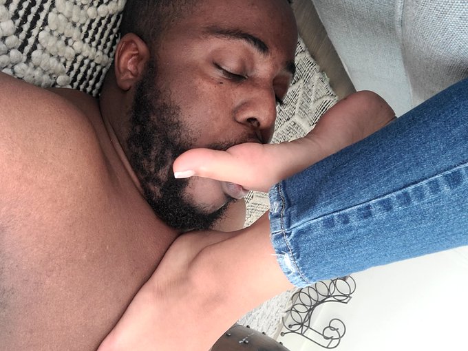 The best part of my day was finally meeting the beautiful @Solesbyluna and I was able to capture this<a href="/tag/clip"class="tags"><span>#clip</span></a>