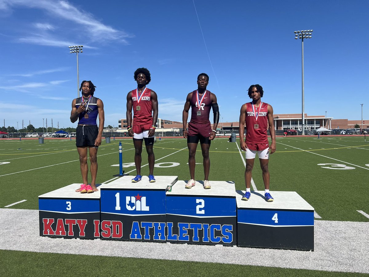 Congratulations to the athletes who medaled in the Boys 200M and qualified for the regional meet!