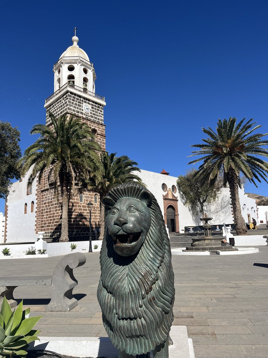 Dad69Geo's tweet image. Taking the beauty of Lanzarote today. What a treat.