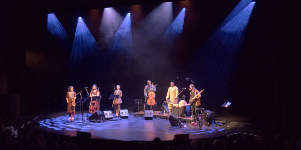 Last night the VRS presented a concert that made us step outside our usual comfort zone... we were amply rewarded with a joy-filled evening that made our hearts soar. @manc_collective & @Abel_Cellist you were awesome! Thank you for bringing such gorgeous music to the Playhouse.👏