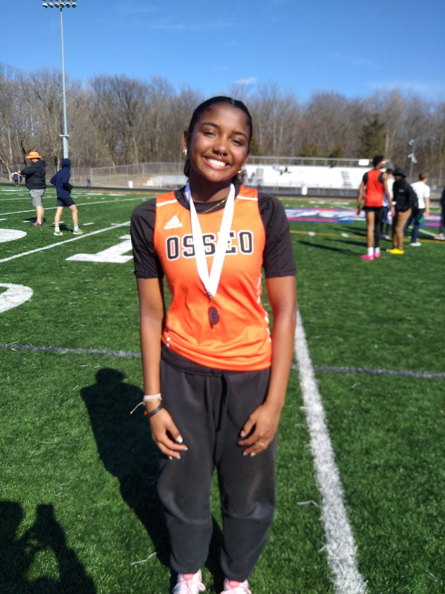 Angel Surratt Vasquez 3rd in 100 Hurdles in 17.03 at Armstrong Invite. @OSHorioles