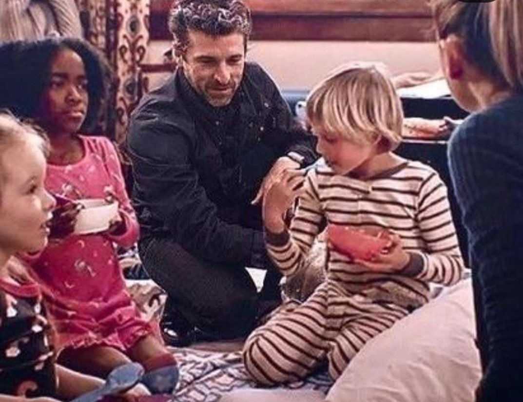 derek shepherd still waking up with his family every morning is MY reality