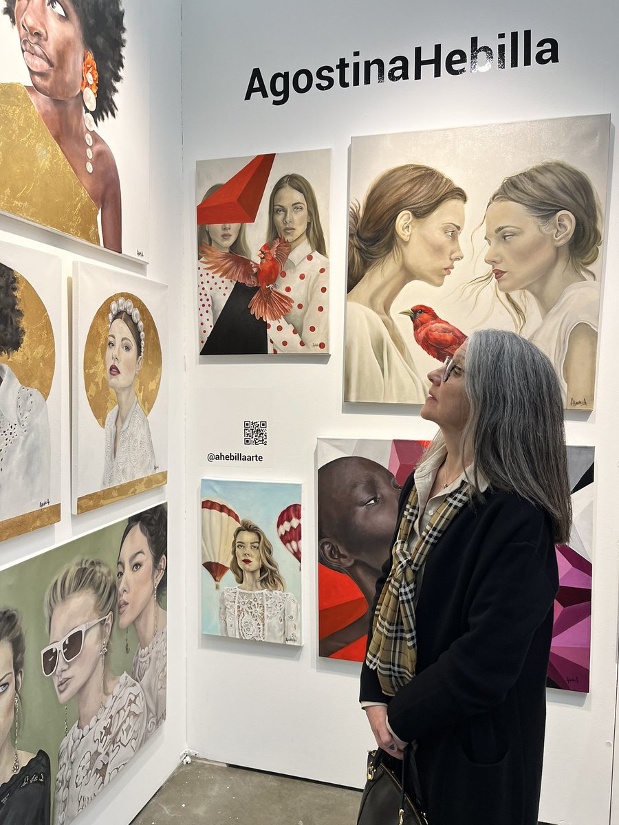arredondos's tweet photo. Ayer, con el equipo de @ArgentinaenVancouver acompañamos a la artista plástica sanjuanina @ahebillaarte en su participación en @Art_Vancouver
Argentina
#booth608 https://t.co/3nOYZYYFEk
