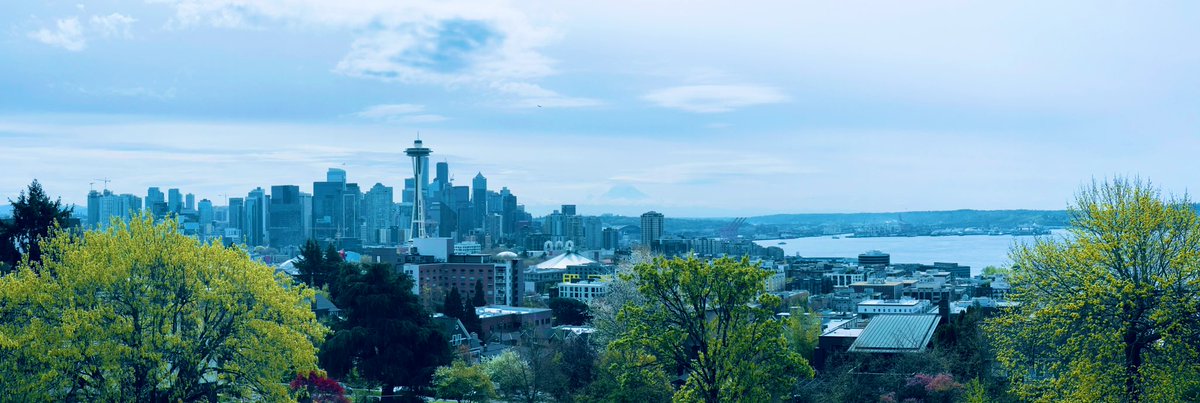 Greetings from Seattle, where it is currently partly cloudy and 56 degrees. Cubs start three-game series with Mariners. @670TheScore broadcast time is 8:05 pm CT. We invite you to spend your Friday night with us.