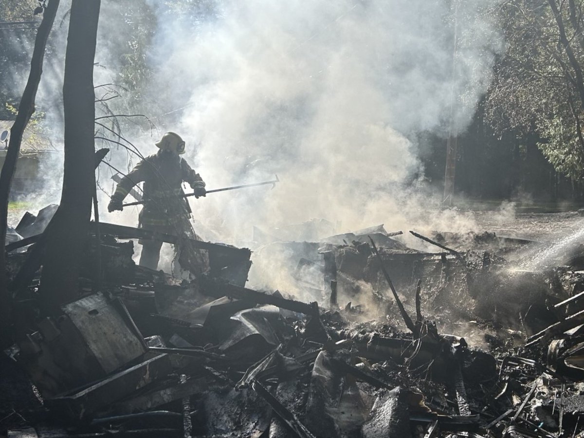 Just after 4:00 pm Thursday, firefighters responded to an RV on fire on Wagon Road near Sugar Pine Place in Forest Ranch. The RV was destroyed, one outbuilding sustained damage, and the fire spread to the vegetation before the #WagonFire was contained to 1/10th acre.