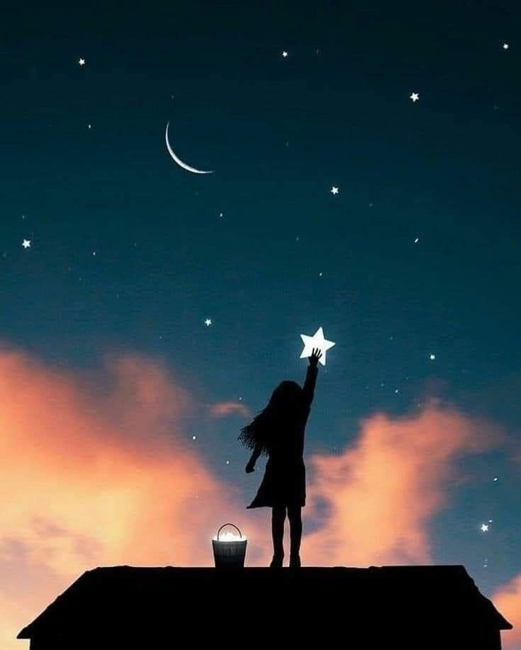 أواسي نفسي دائمًا عندما يشتد التعب أن الله لا يُحمِّلنا فوقَ طاقتنا، وأنه مهما تثاقلت الأحمال على أكتافنا فهو عليمٌ بذلك ورحيم بنا.

يعطي أصعب المعارك لأقوى جنوده، يلطف بنا وينزل علينا رحماته. ولا نقول سوى الحمد لله، مهما حدث، ودائمًا وأبدًا