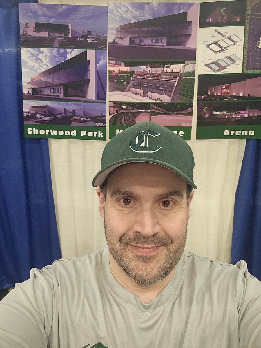 Look at me working trade shows. Come say hi!