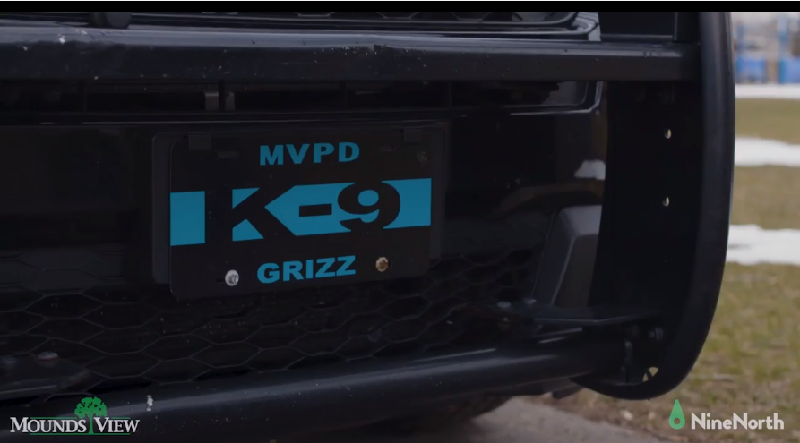 MoundsView_PD's tweet image. @ninenorthmedia captured an awesome video of Ace and Grizz, our K9's, who are being trained to become "drug dogs". Watch the video on their page or through this link: ninenorth.org/videos/city-of….

#MVPD #MoundsView #Minnesota #PoliceDepartment