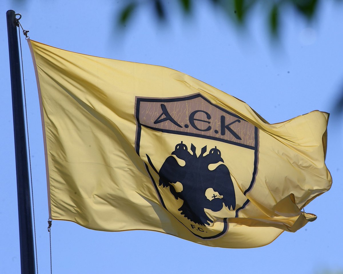 aek365gr's tweet photo. 100 χρόνια ΑΕΚ, 100 χρόνια αγνό συναίσθημα #aek https://t.co/dZgE2Wv9ch