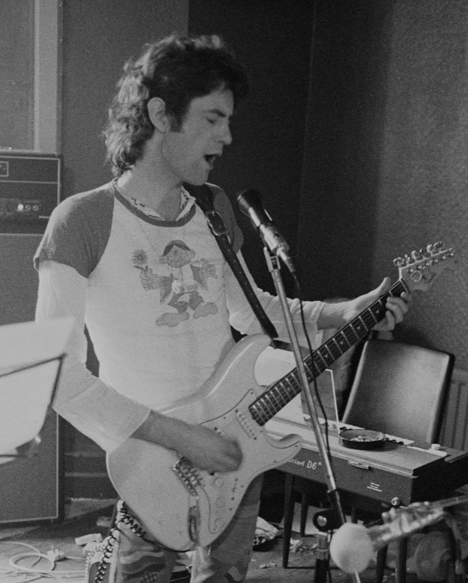 peter hammill recording godbluff, 1975. #vdgg