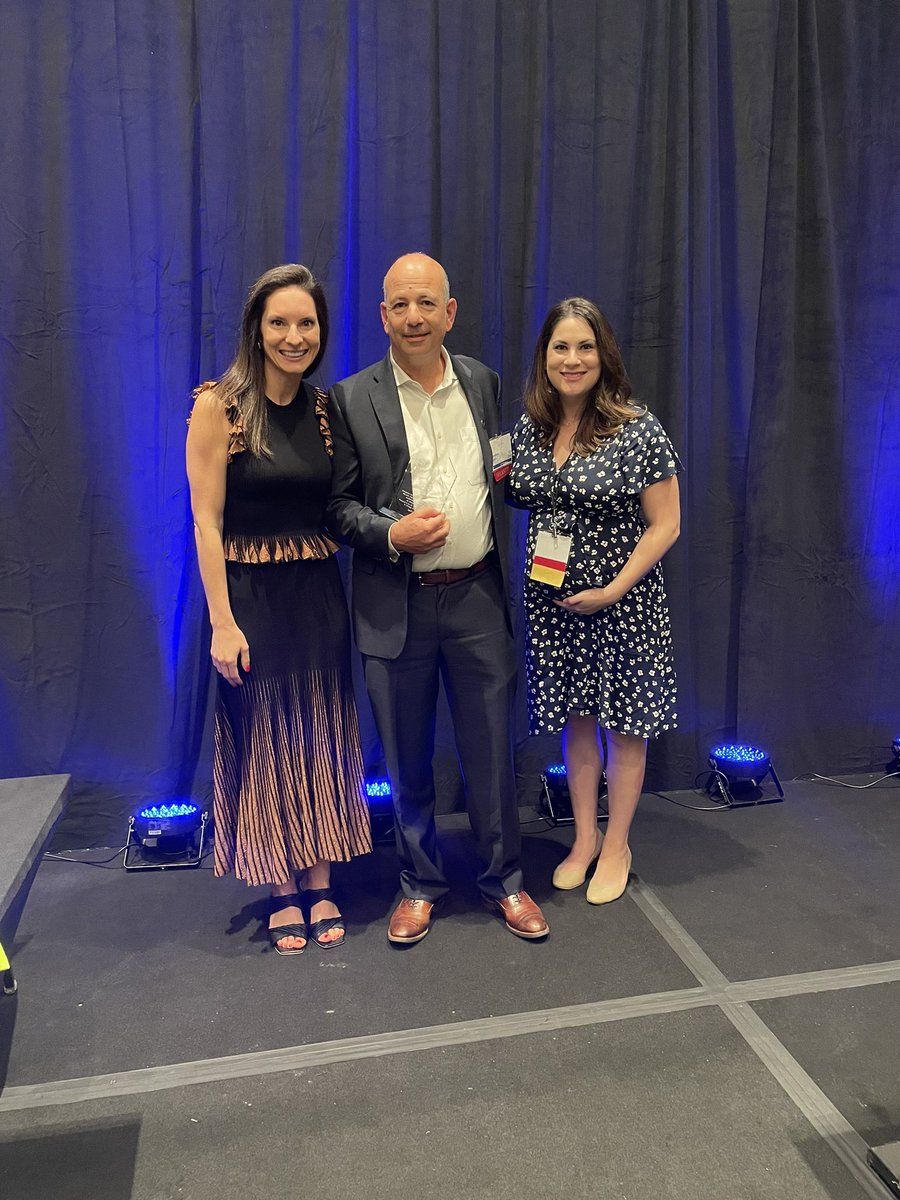 Brian F. Chapin (@chapinmd) on Twitter photo Special lecture from Karim Kader <a href="/UCSD_Urology/">UCSD Urology</a>
The David Swanson <a href="/MDAndersonNews/">MD Anderson Cancer Center</a> distinguished alumnus
The 4L’s; Life, Love, Learning, and Legacy
Remembering <a href="/cgwoodMD/">Christopher G. Wood</a> and his fellowship time. Focusing on mentorship, friendship + family
Touching moments
#oncsurgery Special lecture from Karim Kader <a href="/UCSD_Urology/">UCSD Urology</a>
The David Swanson <a href="/MDAndersonNews/">MD Anderson Cancer Center</a> distinguished alumnus
The 4L’s; Life, Love, Learning, and Legacy
Remembering <a href="/cgwoodMD/">Christopher G. Wood</a> and his fellowship time. Focusing on mentorship, friendship + family
Touching moments
#oncsurgery