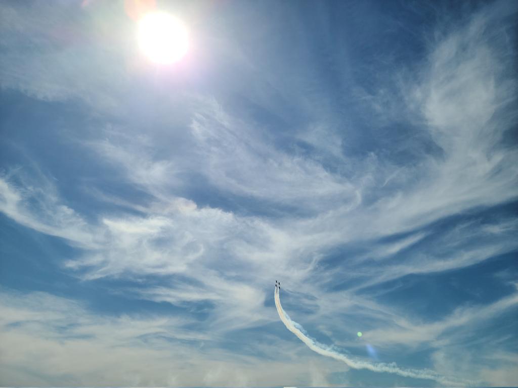 MarvinDMartian_'s tweet image. Break Direct Overhead #BlueAngles burning up the skies of #KNFW Fort Worth, Carswell #Airshow #avgeek
