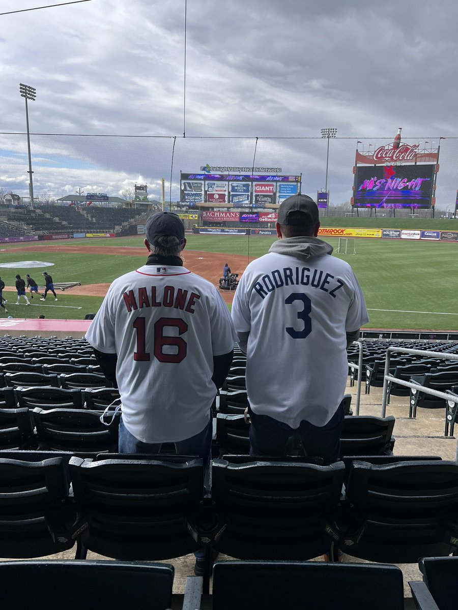 The guys are wearing their custom made jerseys tonight. That’s @MikeRaymondLV as Benny “the Jet” Rodriguez from The Sandlot & @fallonlv as Sam “Mayday” Malone from Cheers.