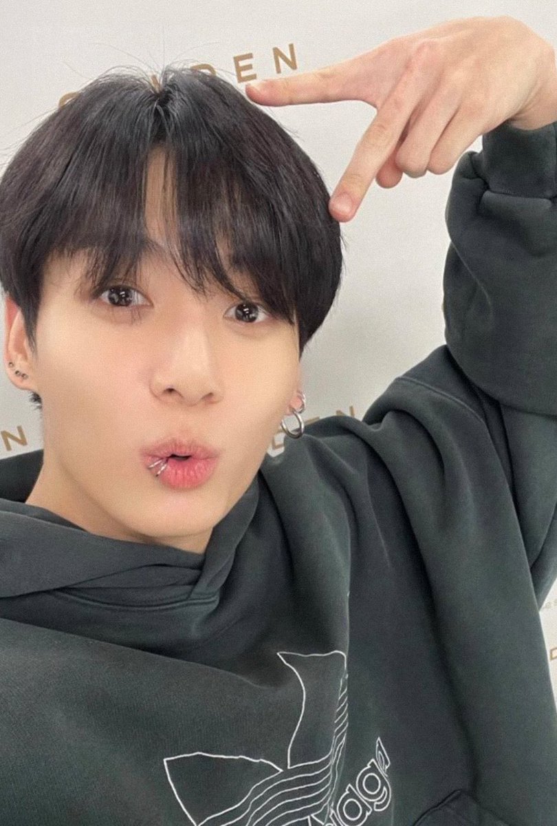 즌 tweet media