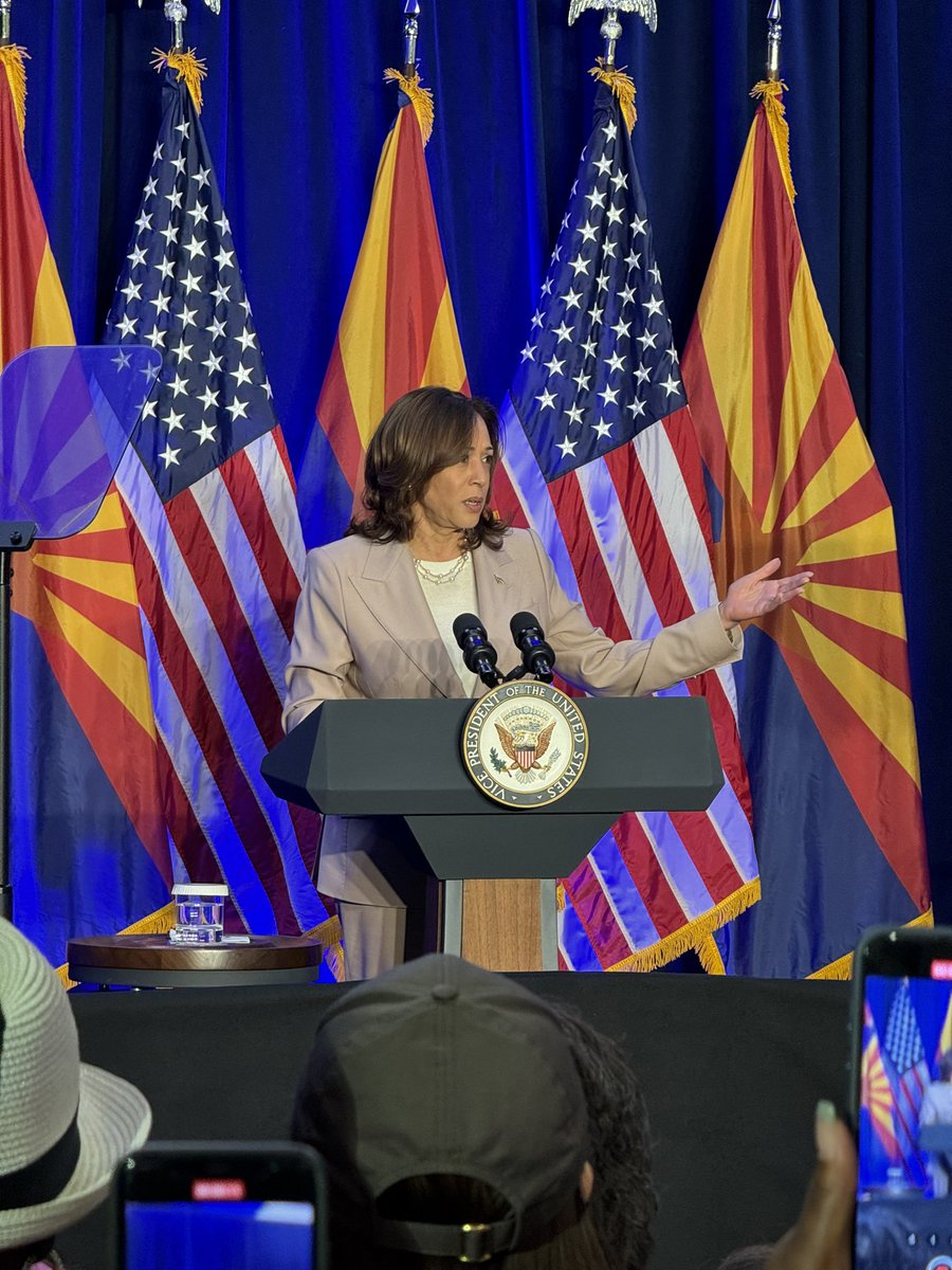 “Arizona this fight is about freedom.” @KamalaHarris in Tucson reminding us about why fight on abortion is more than just about abortion. #OutForBidenHarris