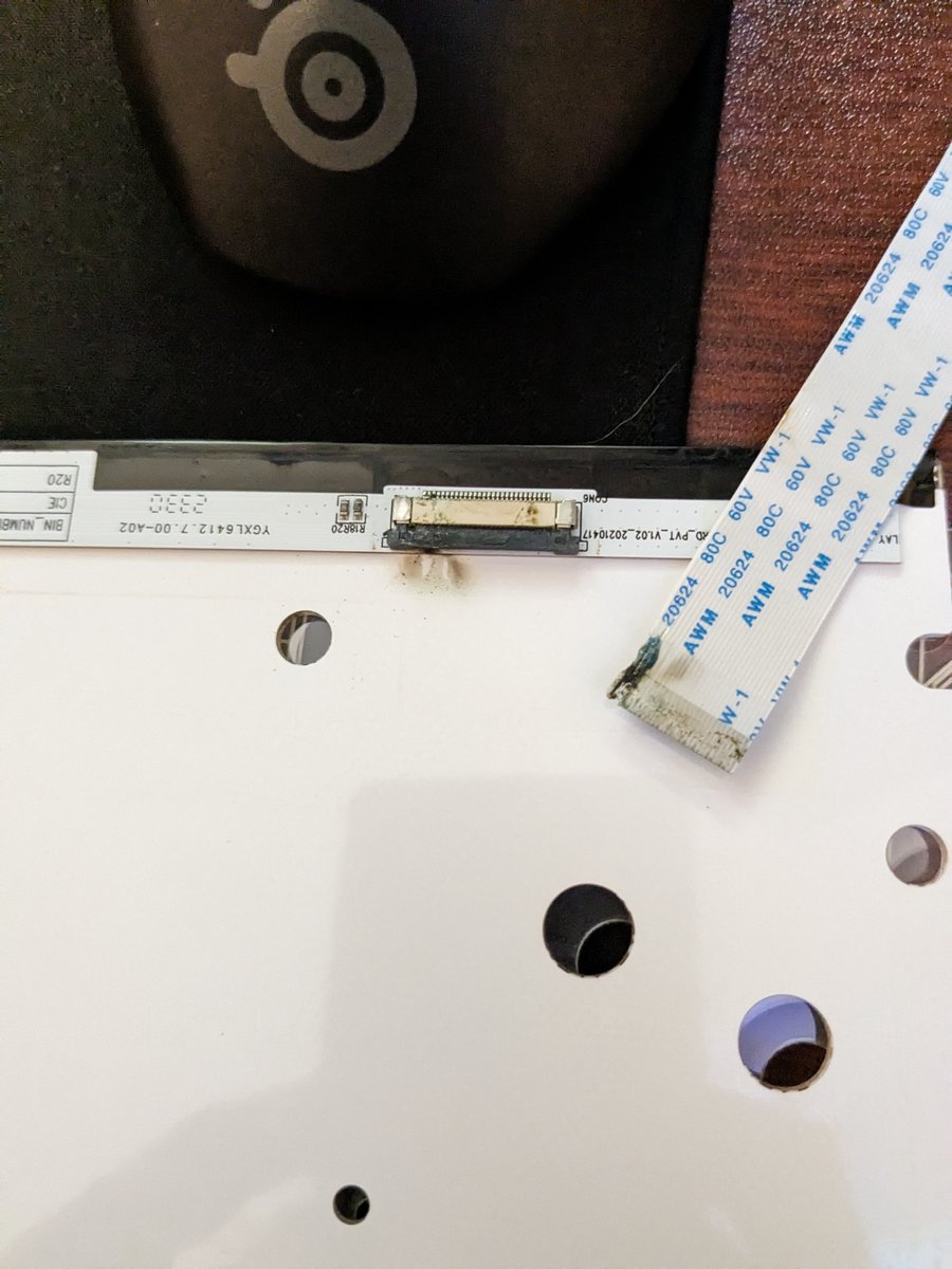 csl503's tweet photo. @SteelSeries got an apex 3 tkl, backlight stopped working, looks like a flat cable melted internally (!?) and your customer service response is "that sucks, recycle it" 🤣🤡 very helpful, cant see why I'd buy steelseries again, ticket id is #1436264 https://t.co/tG2gko5CVc