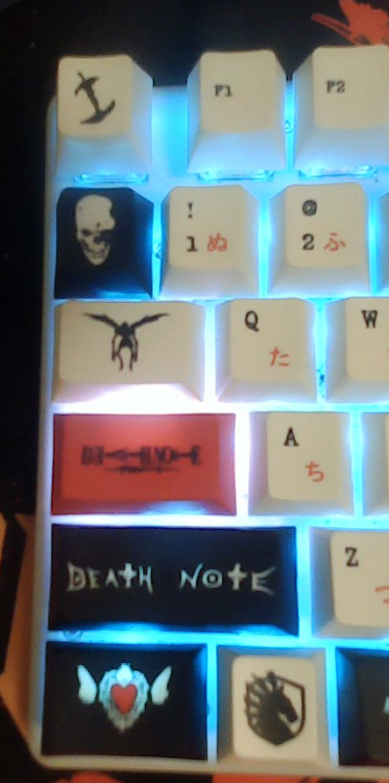 YipzLD's tweet photo. @TeamLiquid x Death Note. Got these sweet new keycaps from the new drop. Great collab from one of my favourite anime.

Get yours and more here https://t.co/4cCTwYj1CJ https://t.co/VNDoPJYv3L