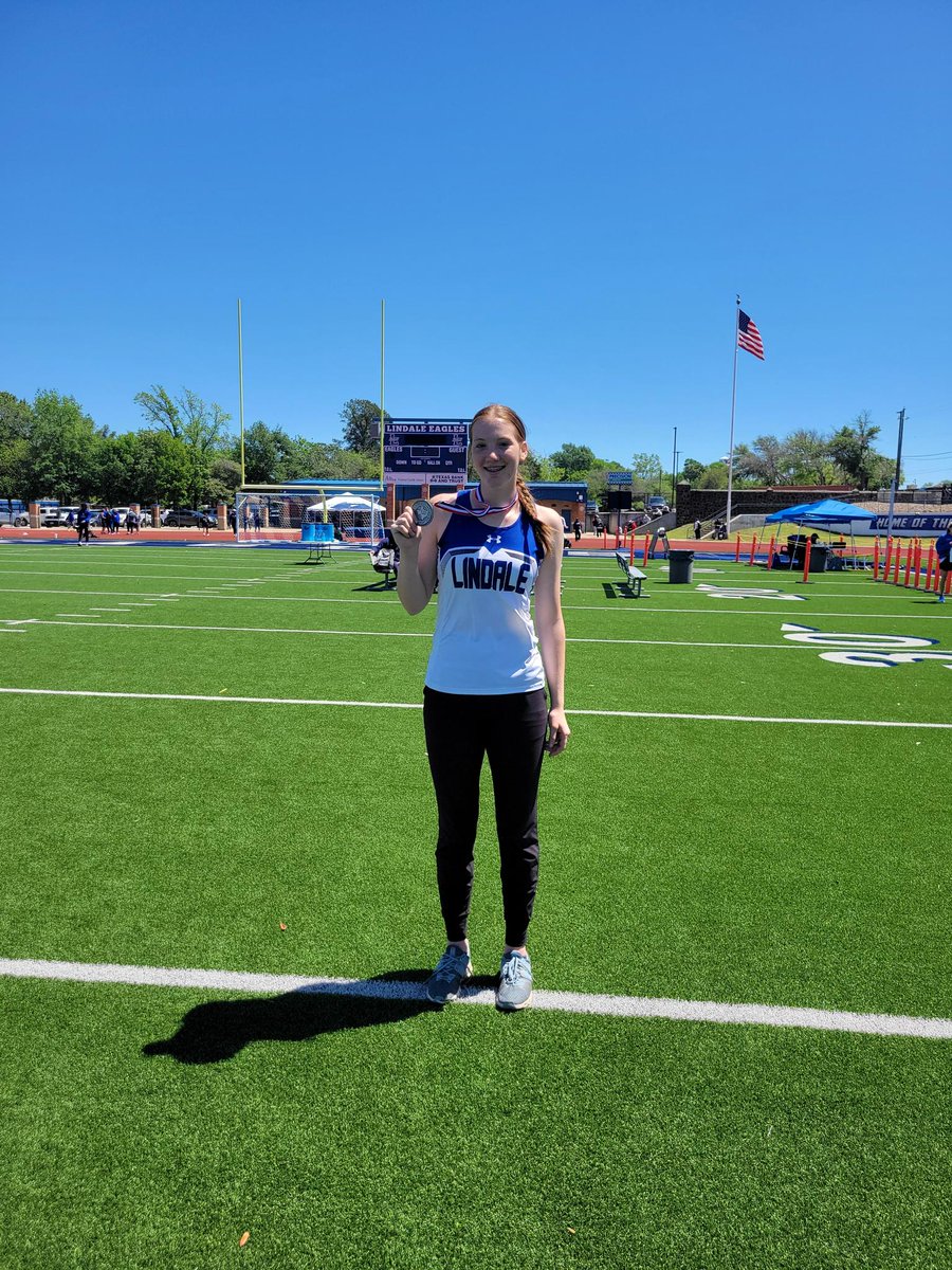 2nd place in the area trackmeet! So thankful for the opportunity to compete in discus this Saturday at the UIL region 2 4a trackmeet! See you at UNT stadium!!