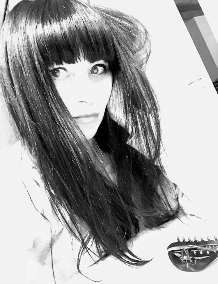 liv lenchantin van pelt tweet media