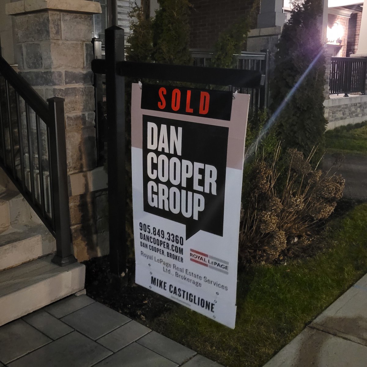 The sign that sells!

dancooper.com | 905.849.3360 | hello@dancooper.com

#LetsTalkRealEstate #DanCooperGroup #ElevateYourExperience #RelocationExperts #LuxuryRealEstate #Luxury #HomeDesign #InteriorDesign #DesignInspo #RealEstate #Oakville #OakvilleOntario