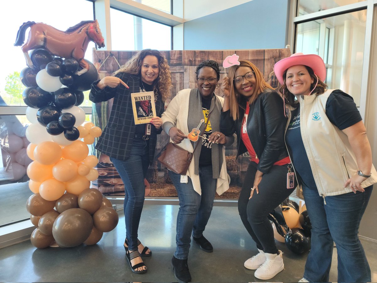 Thank you Garland ISD for making us feel so loved on Assistant Principal Appreciation week! We had a wonderful time! #AssistantPrincipalsWeek #BestDistrictever