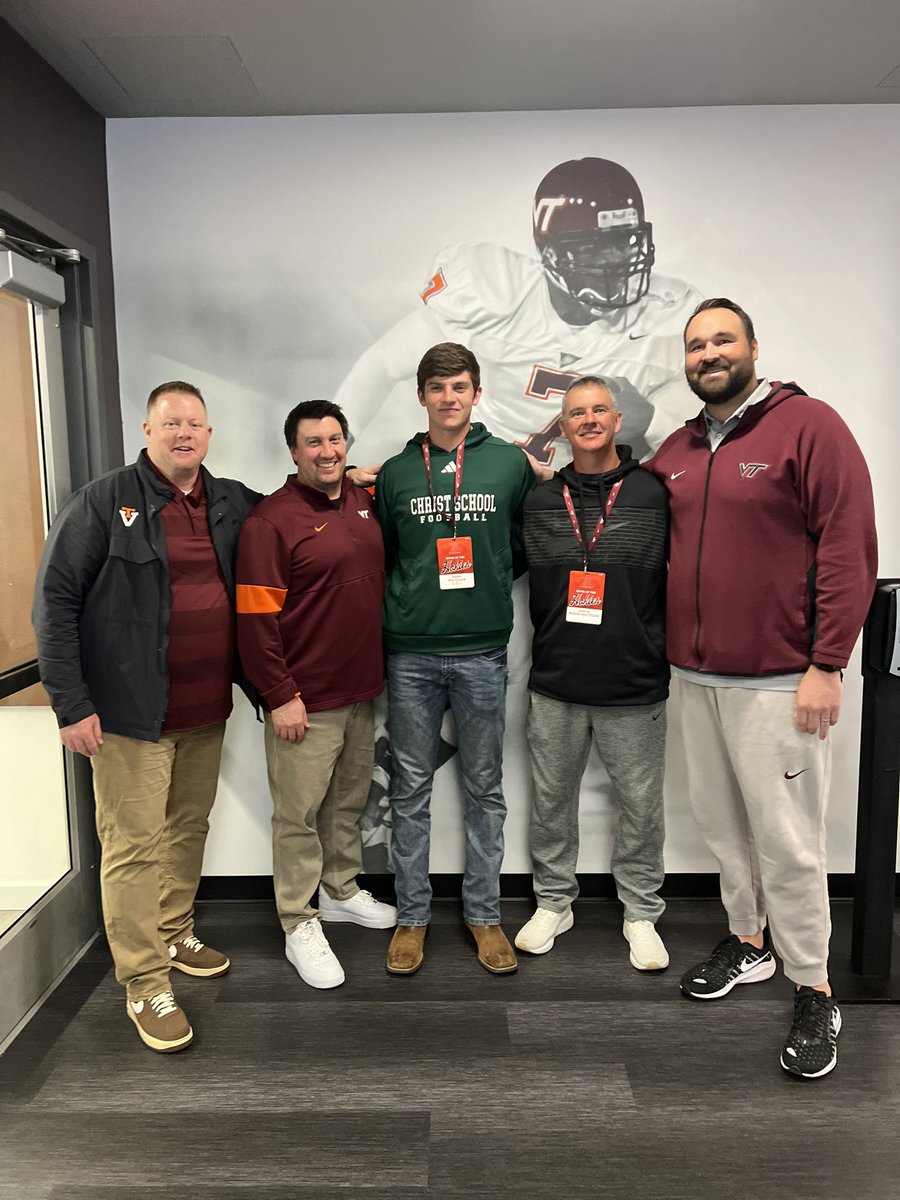 masonholtzclaw1's tweet photo. After a great conversation with @TylerBowen and @Coachcrist1 I’m blessed to receive an offer from @HokiesFB @CoachPryVT @JonesVTFB @VTScoop247 @CoachChadWalker
 @QBHitList  
@NatlPlaymkrsAca @CoachShawnQuinn @SWiltfong_ @qbcoachrr17 @ChadSimmons_ @RivalsFriedman @adamgorney https://t.co/jTJv9rG3RG