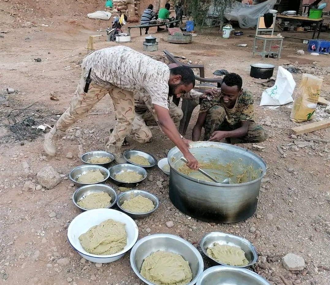 كل الحب والتقدير والإحترام لجنود قوات شعبنا المسلحة السودانية ✌️ 🔥 🤲 🇸🇩 💜

#جيش_واحد_شعب_واحد
#السودان
#إنهاء_التمرد
#القضاء_علي_الجنجويد
#القضاء_علي_القحاطة
#القضاء_علي_الخونة
#المقاومة_الشعبية_المسلحة