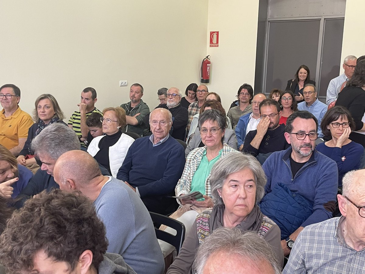 Tortosa's tweet photo. L’Ajuntament anuncia un cicle de 'Memòries Tortosines' per reivindicar personalitats destacades que han estat silenciades, un cicle que s'obrirà amb Sebastià Campos Terré, director del diari republicà El Pueblo que enguany farà 85 anys que va ser afusellat pel franquisme. https://t.co/KfomTqhNa7