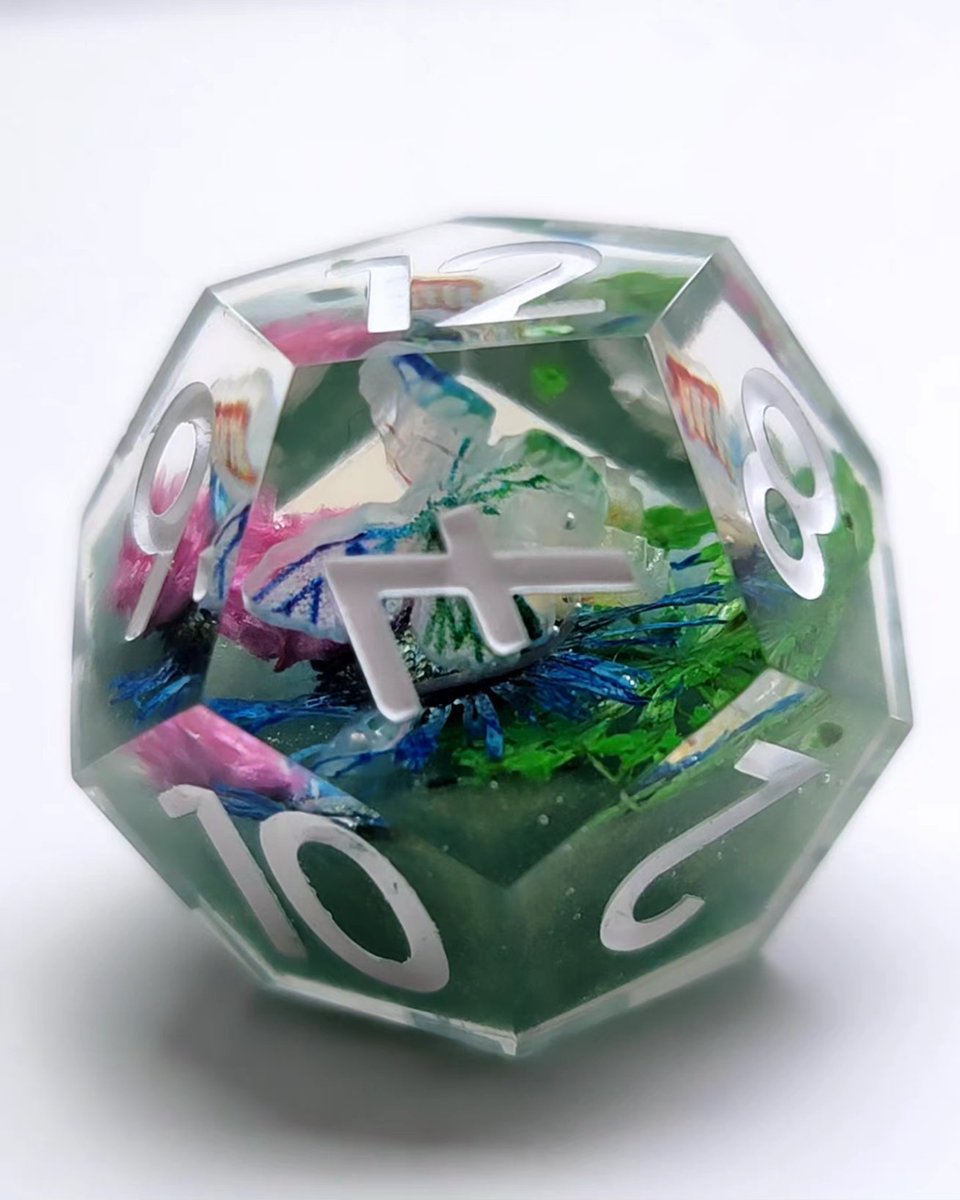 enchantserpdice's tweet photo. Sunday Sunday Sunday! 
That's when the dice giveaway from What's In The Rift ends! Win these dice! https://t.co/2aqOKlQbWL