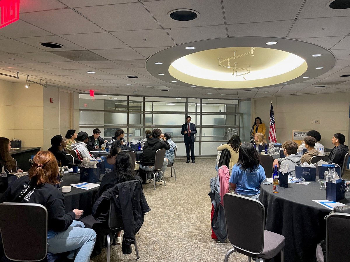 It was a pleasure to welcome the @AliCenter Council of Students (MACCS) this week! ✨ They began their visit with a memorable tour of #RRBITC, followed by an engaging discussion led by our #WTCDC team on careers in international affairs, diplomacy, and global trade.