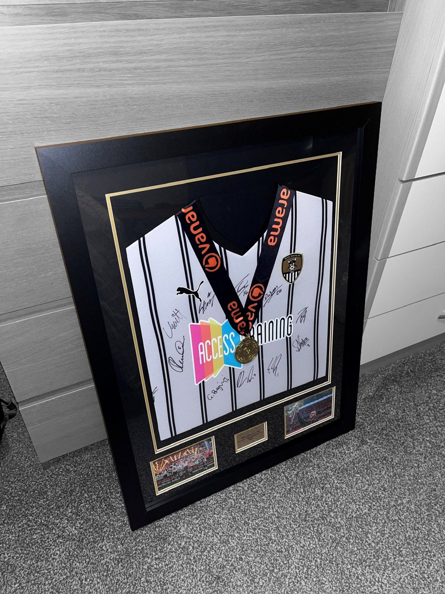 Notts County 2022/23 Vanarama National League Promotion Final Winners

<a href="/Official_NCFC/">Notts County FC</a> 
<a href="/TheVanaramaNL/">#killrecky</a> 

#football #soccer #footballshirt #soccerjersey #footballjersey #footballkit #frame #smallbusiness  #business #sidehustle #efl #nottscounty #footballleague #leaguetwo