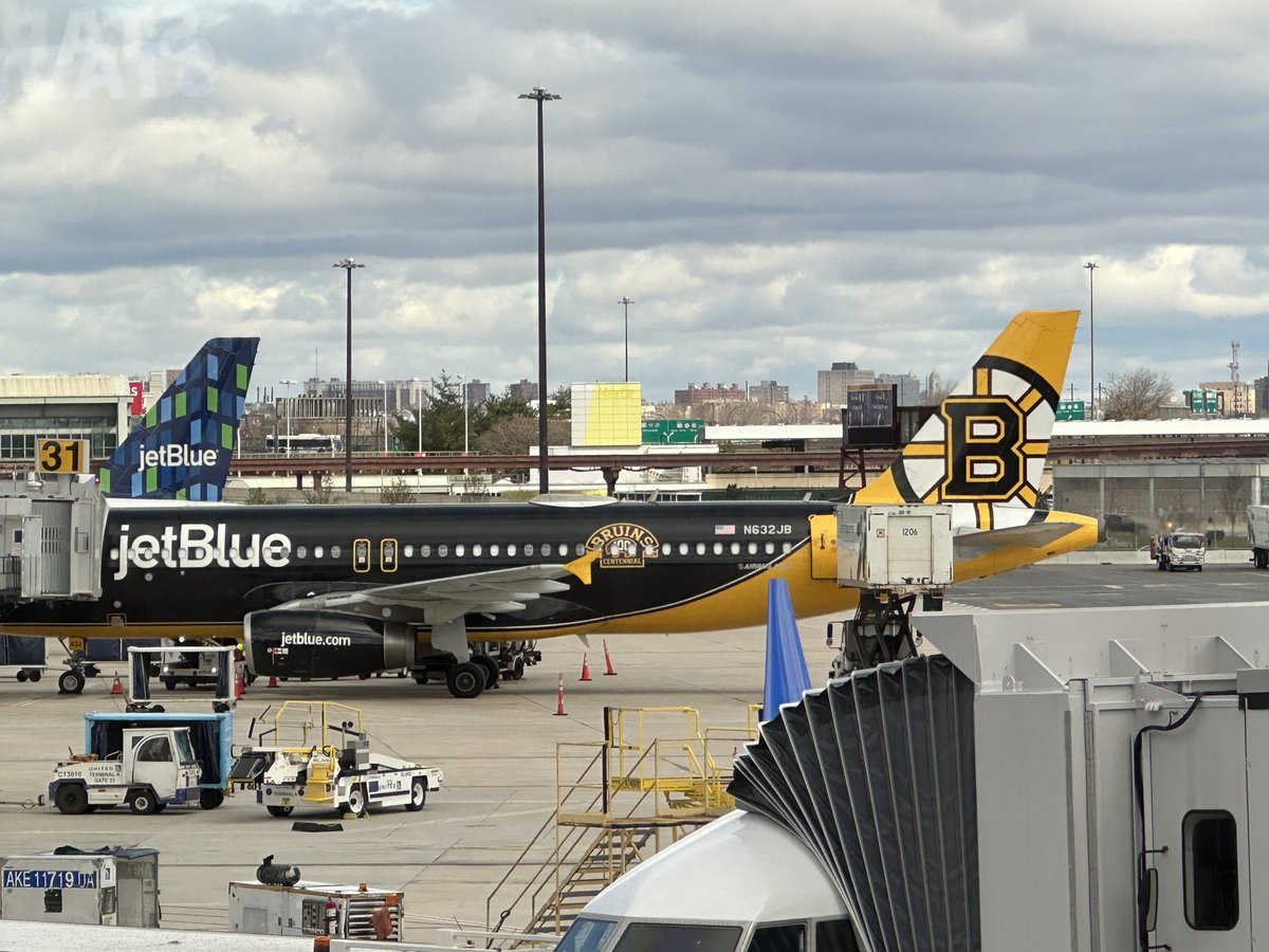 Hey @NHLBruins did you cause that earthquake in Newark today with your arrival? 😉 Took this photo just after the quake. Go shake ‘em up some more! #BostonBruins #NHLBruins #earthquake